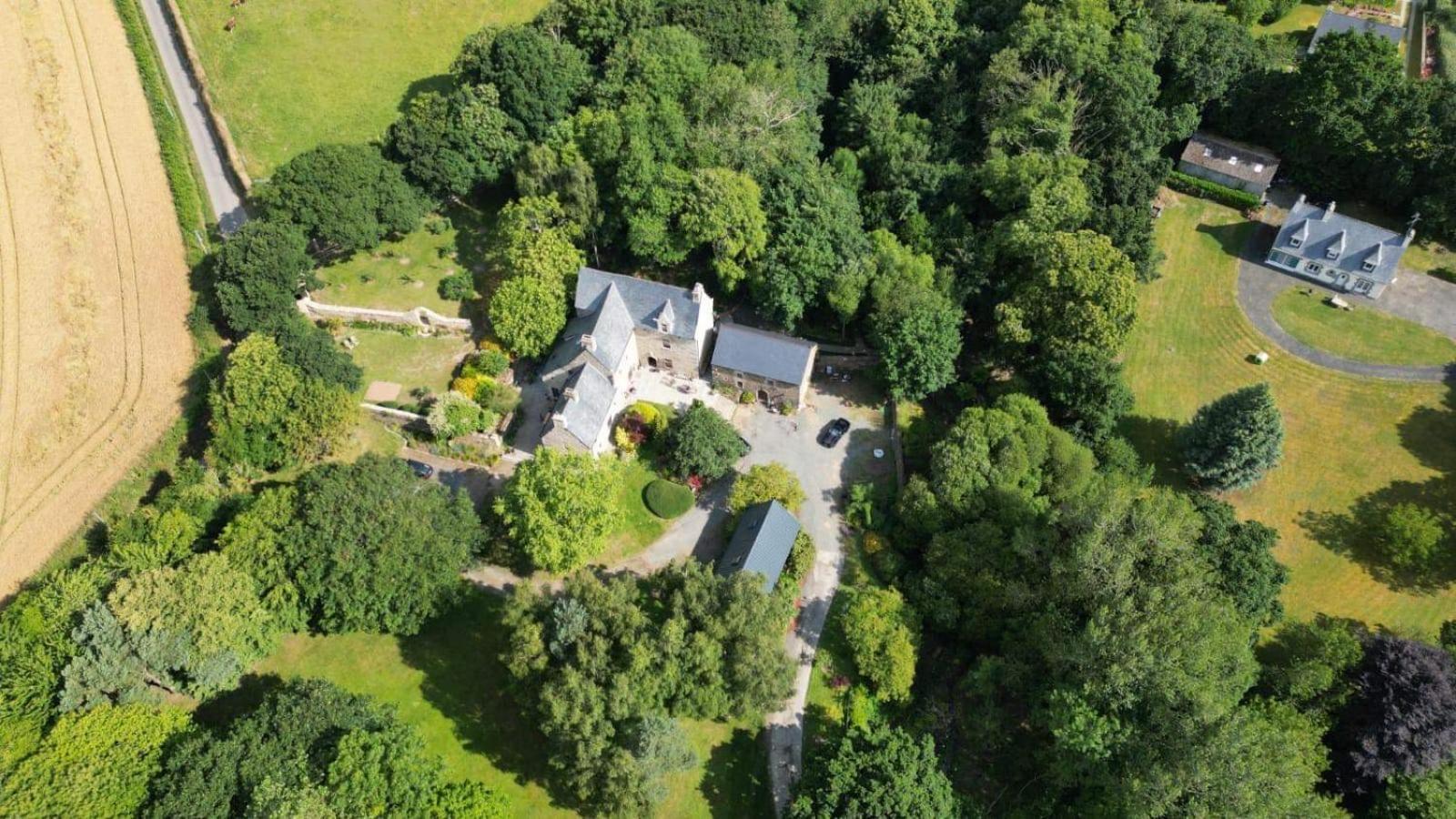 Manoir Medieval Du XV Ieme Siecle Minihy-Treguier Екстер'єр фото